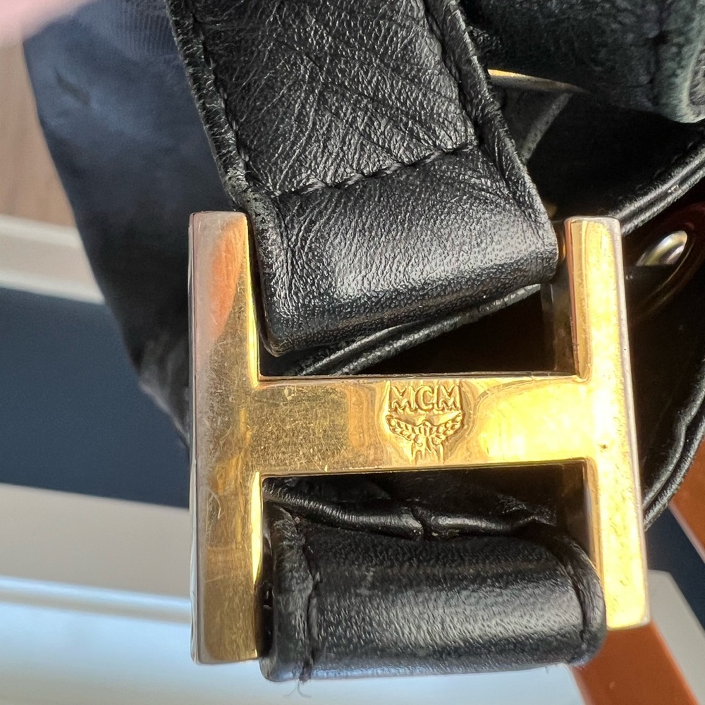 MCM Black Drawstring Shoulder/Crossbody Bucket Bag with Gold Hardware - Picture 13 of 15